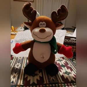 Christmas Singing  Reindeer